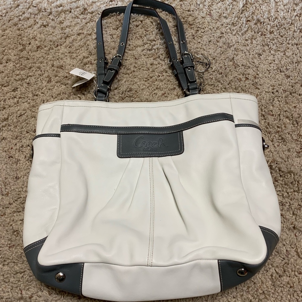 NWT Coach Leather Tote